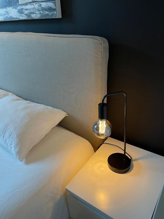 3 Room Luxury Design Apartment With Airconditioning, Close To Gent St-Pieters Station Gante Exterior foto