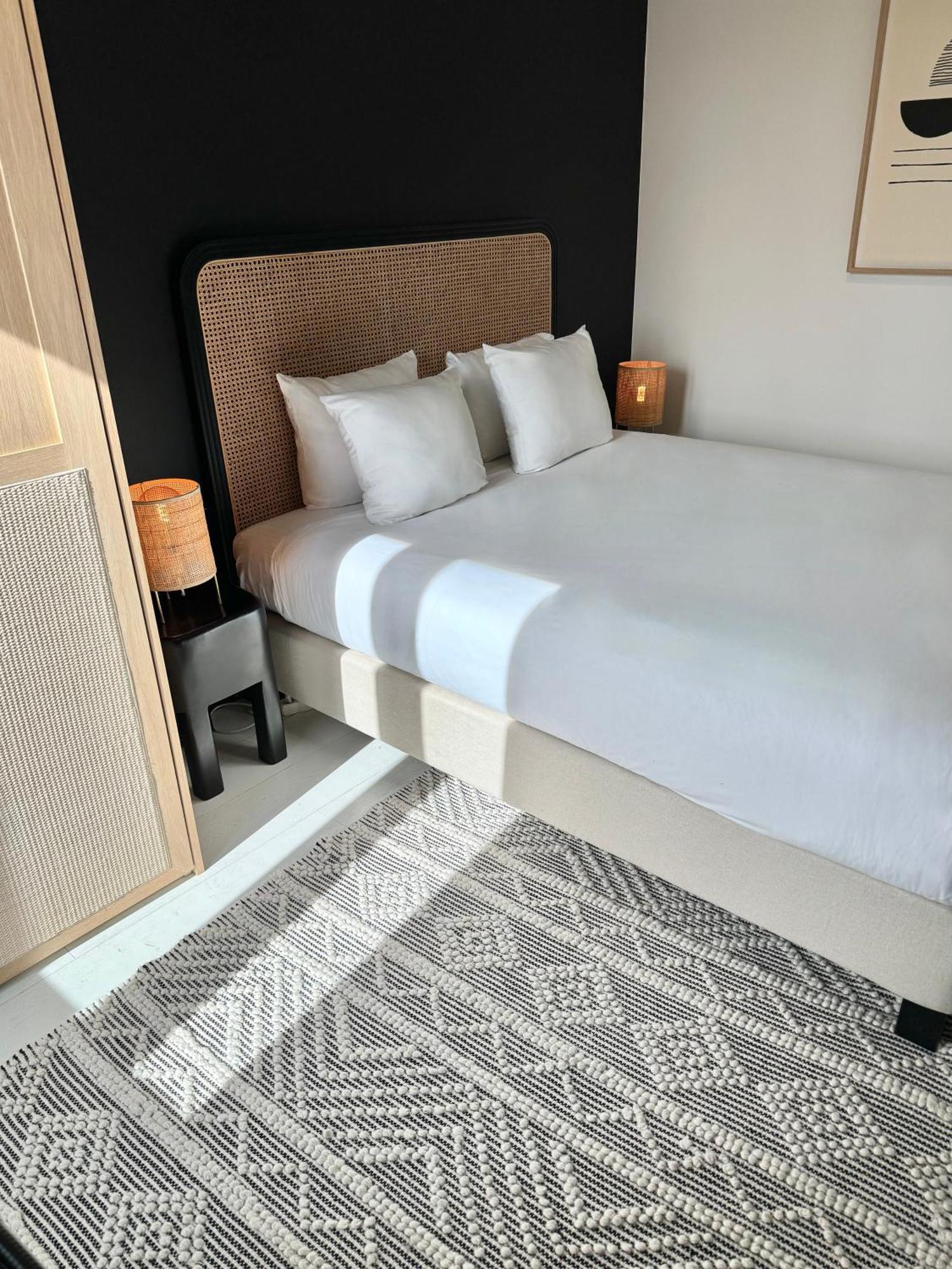 3 Room Luxury Design Apartment With Airconditioning, Close To Gent St-Pieters Station Gante Exterior foto
